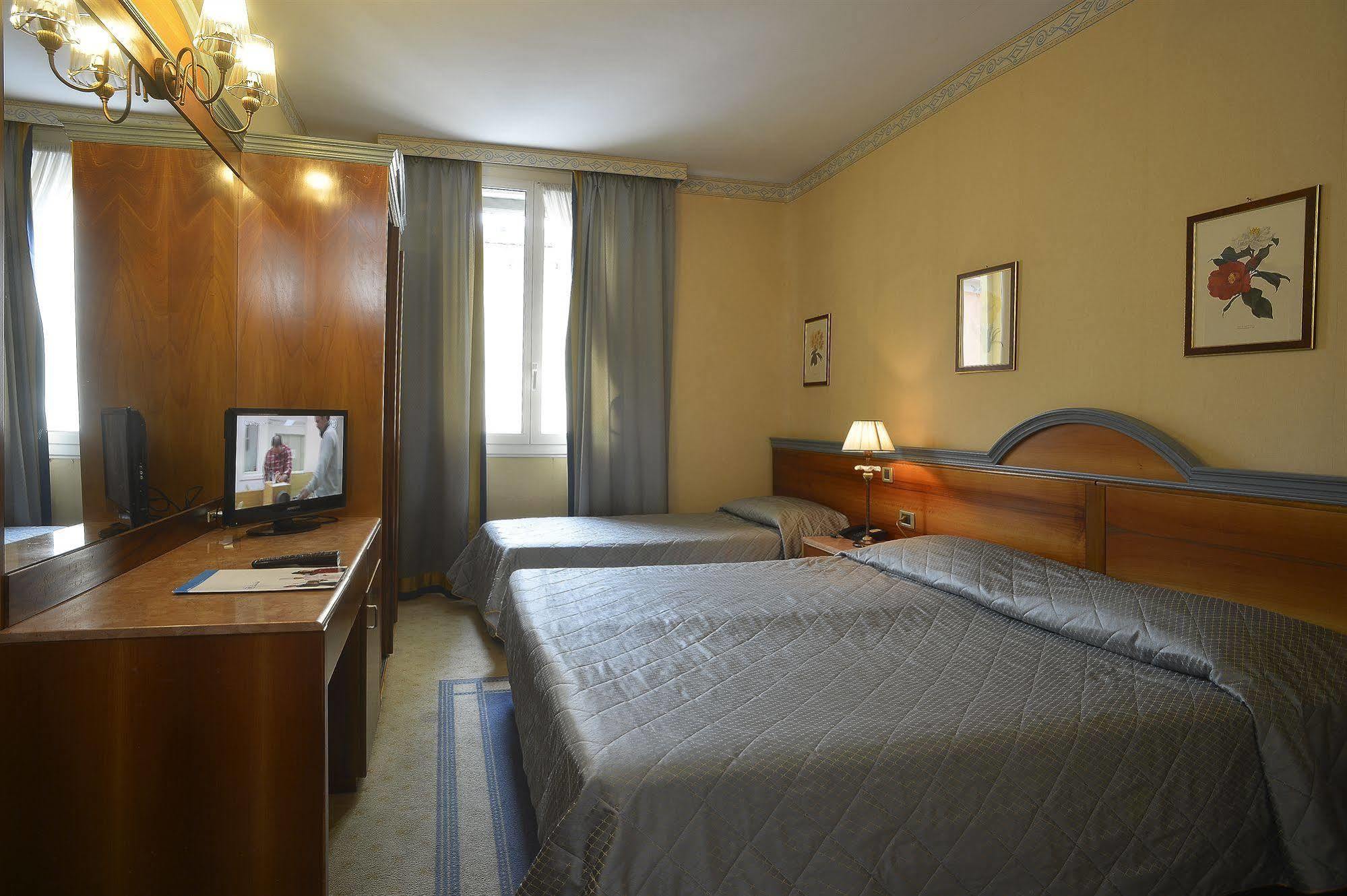 Zanhotel Regina Bologna Esterno foto